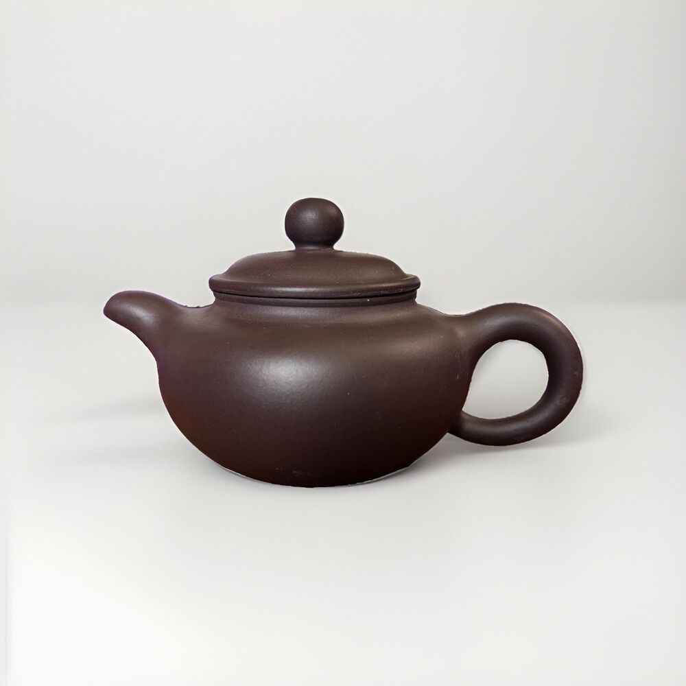 Yixing zisha clay Chinese teapot mini beautiful brown vintage